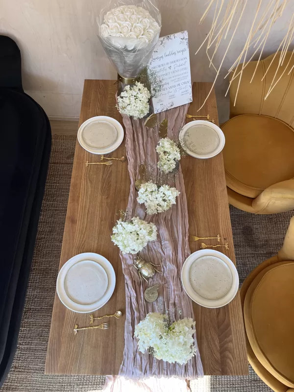 Svinības Spura cafe